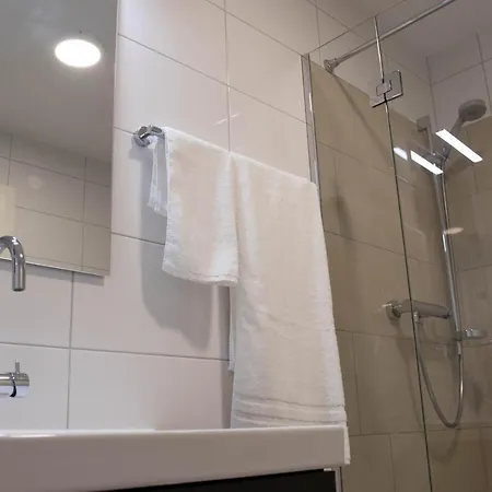 Mama Lisa דירה *